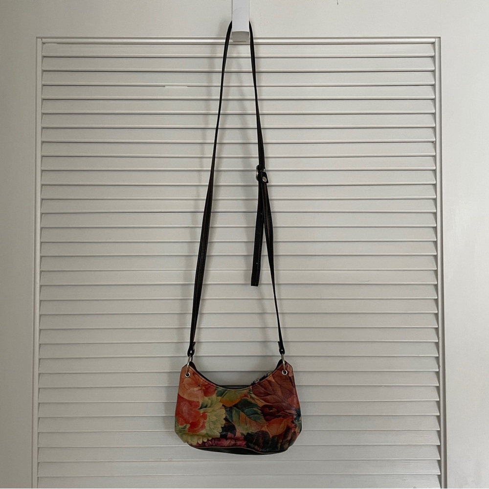 Floral Women's Leather Shoulder Bag from Argentina